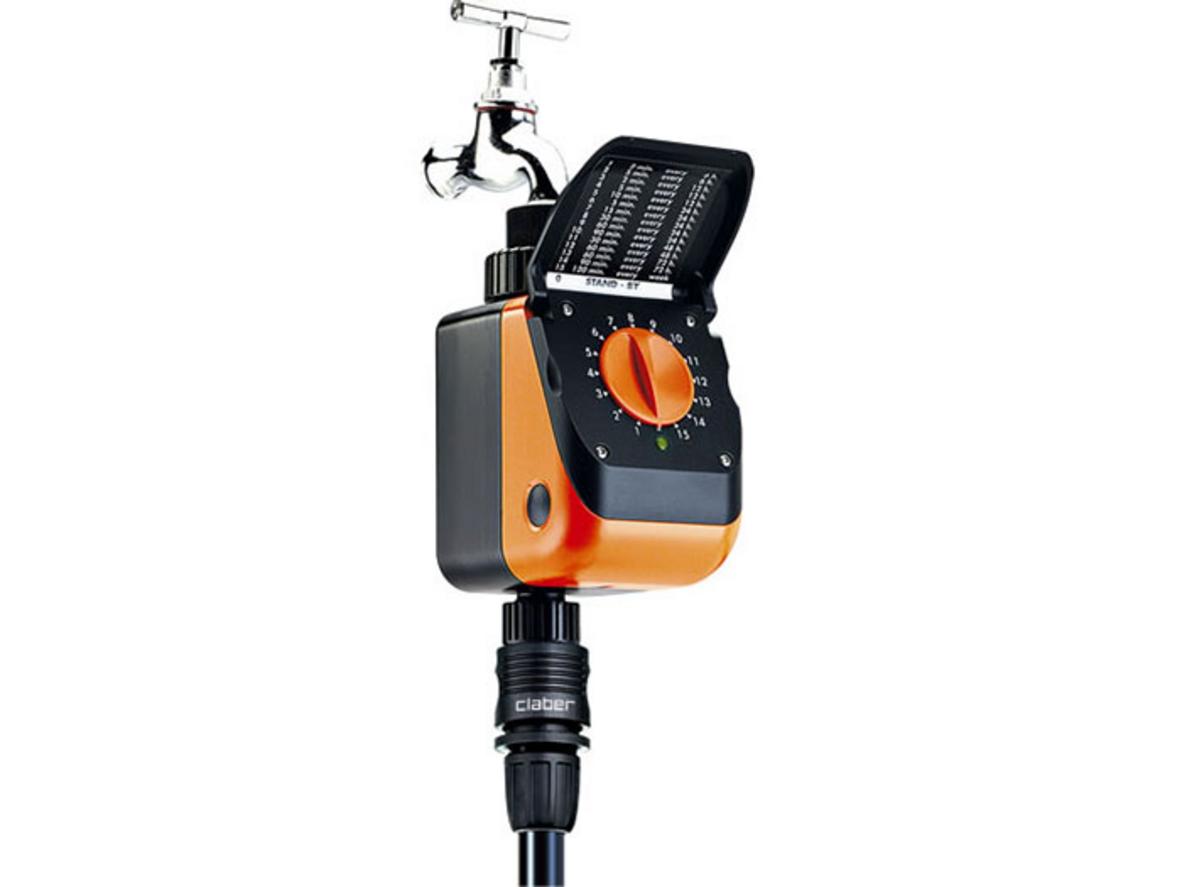 Claber Aquauno Logica Plus 8419 tối ưu cho ban công, sân thượng và vườn nhỏ.