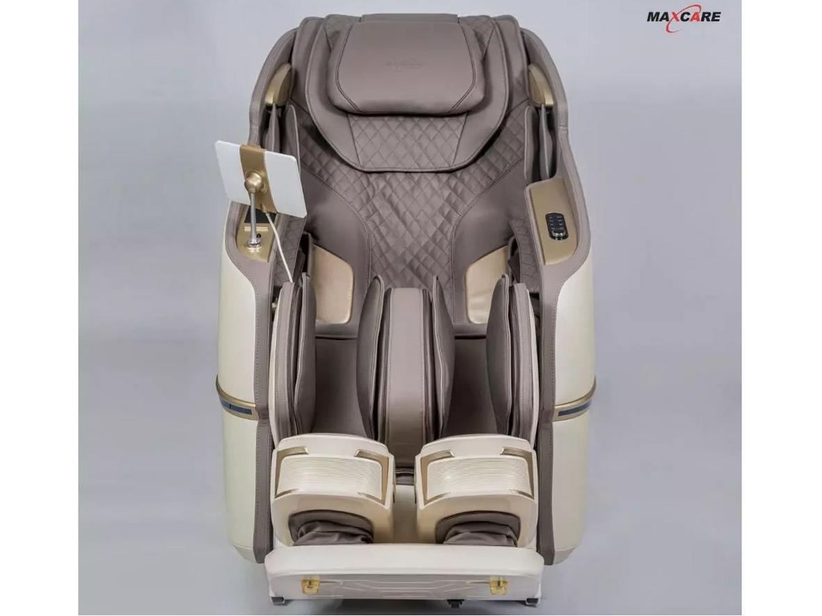 Con lăn 4D và đường ray SL giúp massage toàn thân sâu hơn.