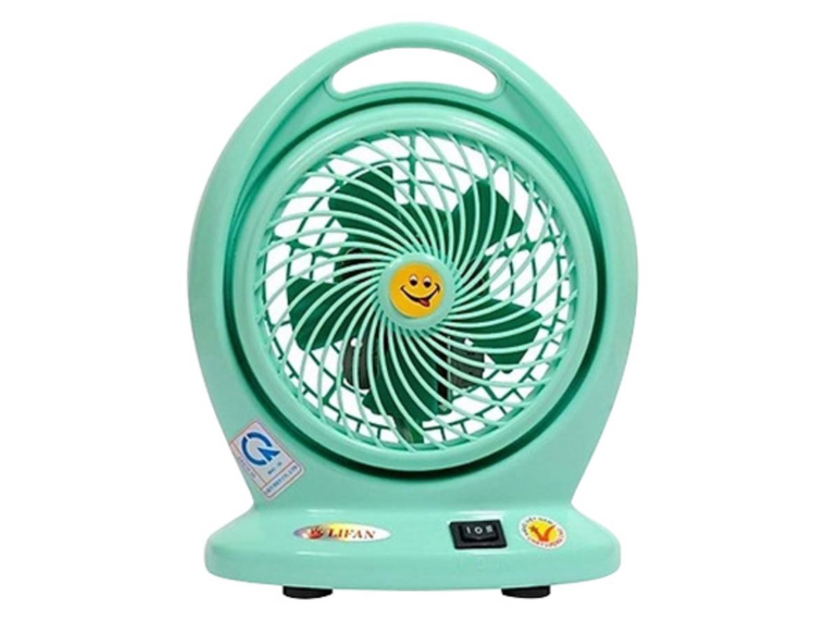 Công suất 14W giúp tiết kiệm điện.