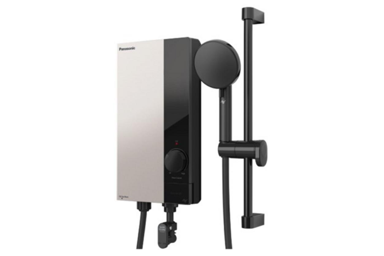 Công suất 4.500W giúp máy làm nóng nước nhanh và ổn định.