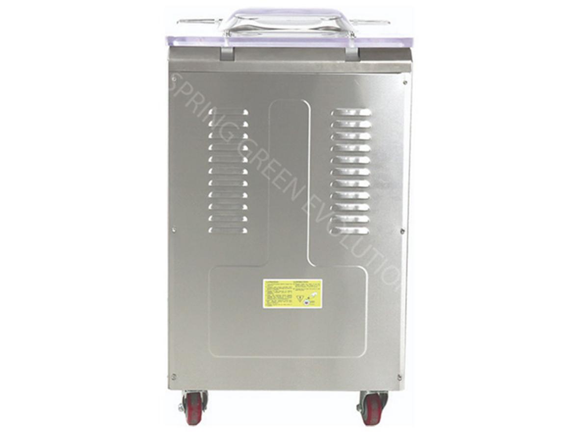 Công suất 750W, điện 220V phù hợp sử dụng thực tế.