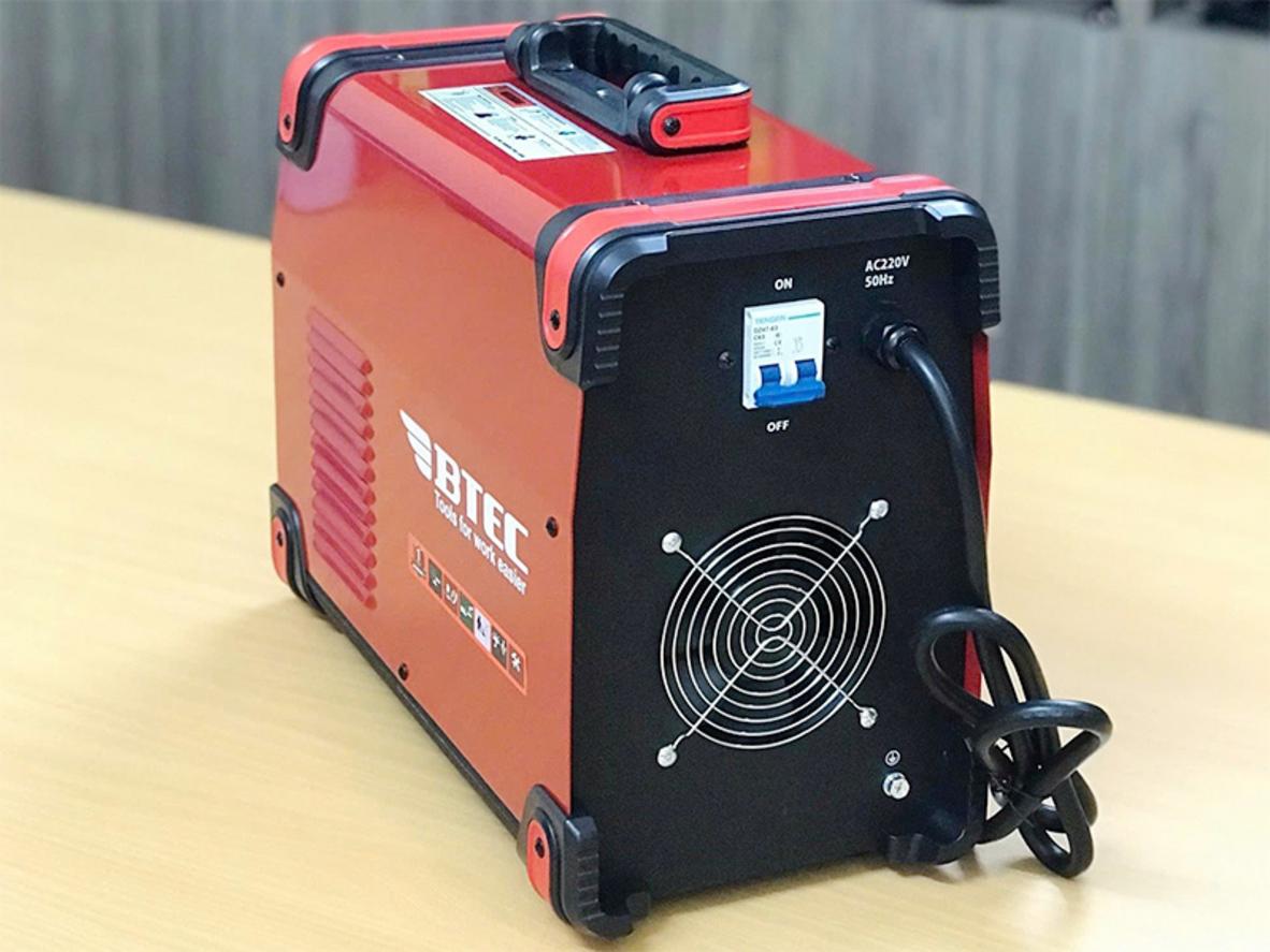 Dải dòng rộng 40A – 400A cho phép xử lý nhiều loại vật liệu.