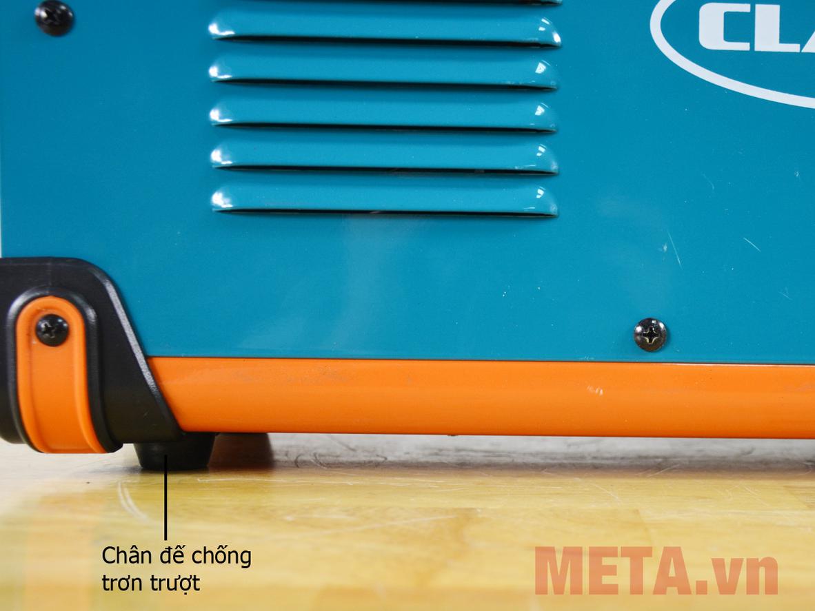 Dải dòng rộng giúp máy linh hoạt cho nhiều công việc.
