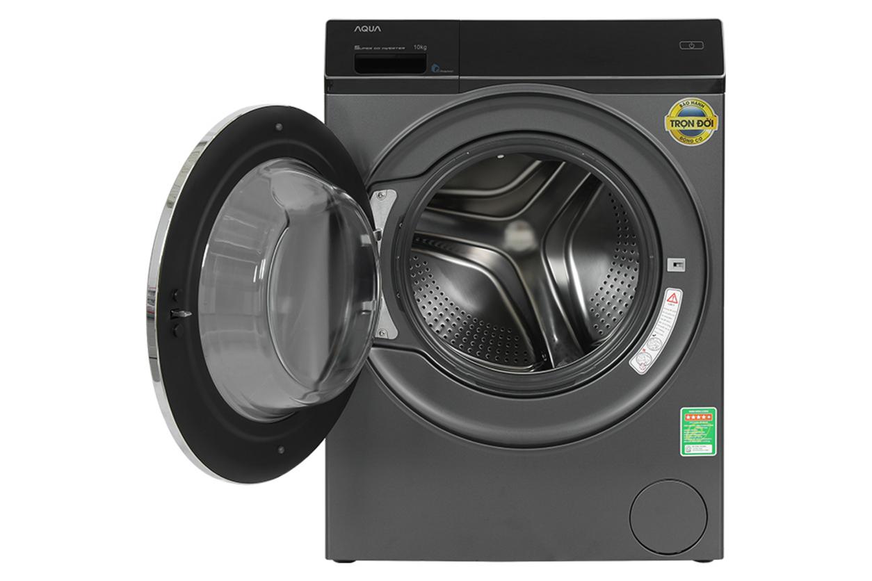 DD Inverter và động cơ truyền động trực tiếp giúp máy vận hành êm ái hơn.