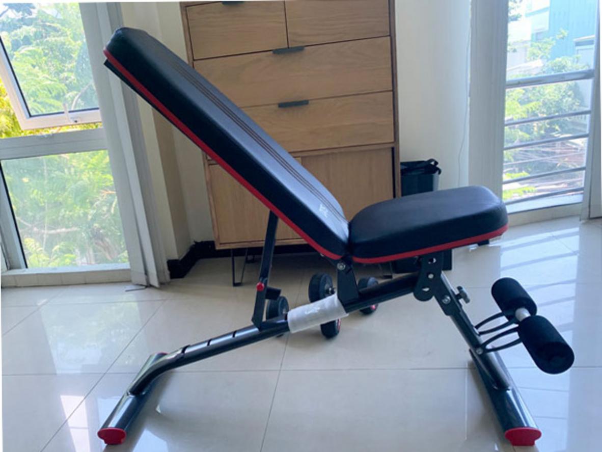 Kích thước gọn giúp DDS-1201 dễ bố trí trong phòng tập tại nhà.