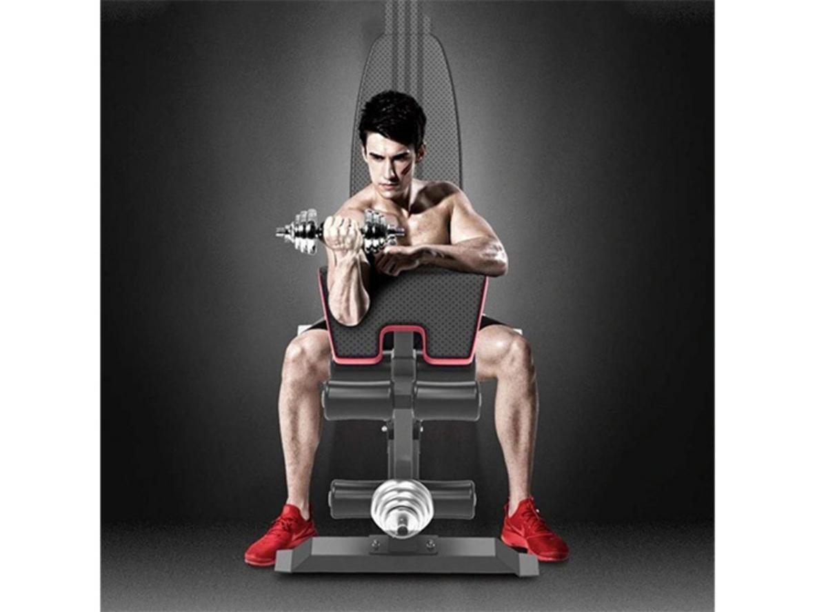 Khung thép hộp giúp DDS-1205 ổn định khi tập với tải nặng.