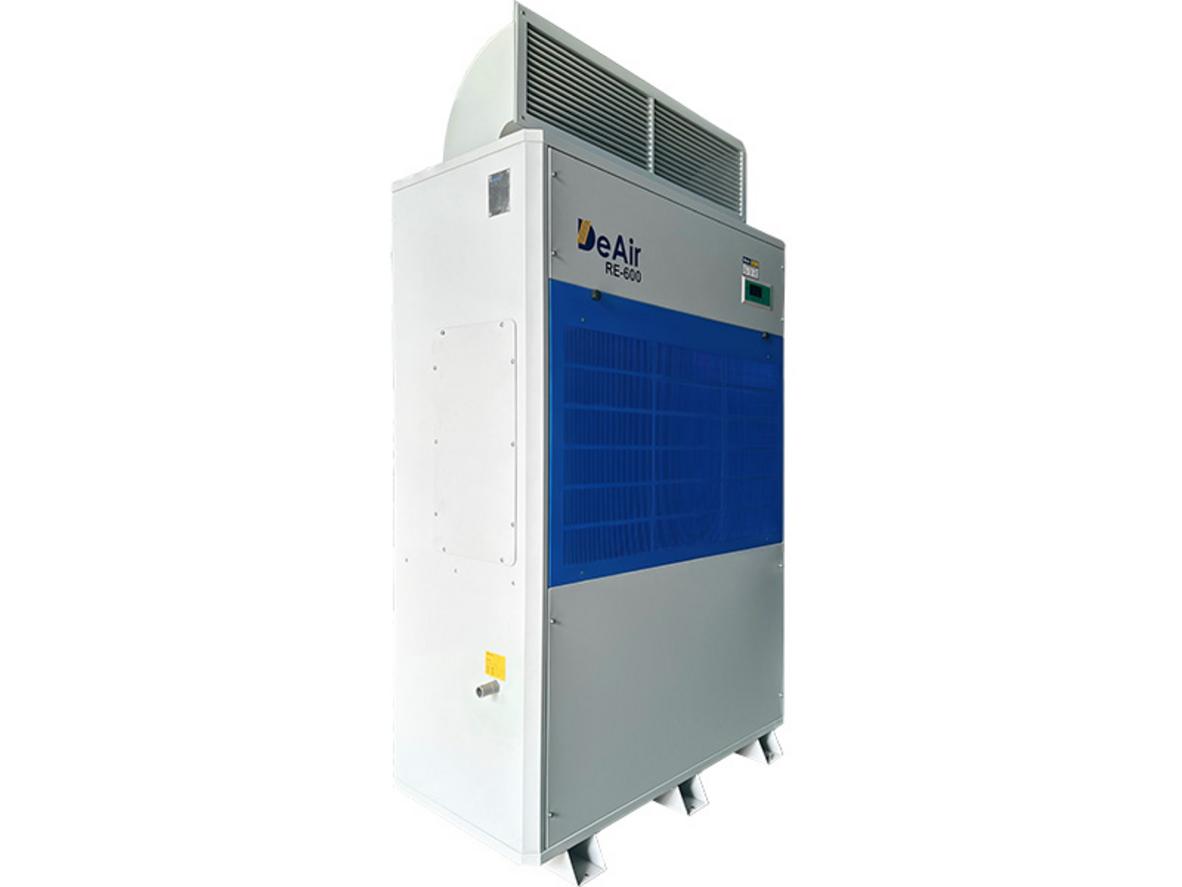 Khả năng hút ẩm 600 lít/ngày phù hợp kho xưởng lớn.