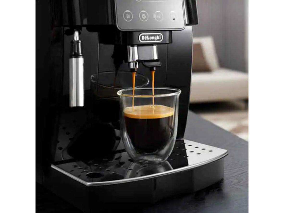 Các chi tiết vận hành của Delonghi ECAM 220.22.GB giúp pha nhanh và ổn định mỗi ngày.