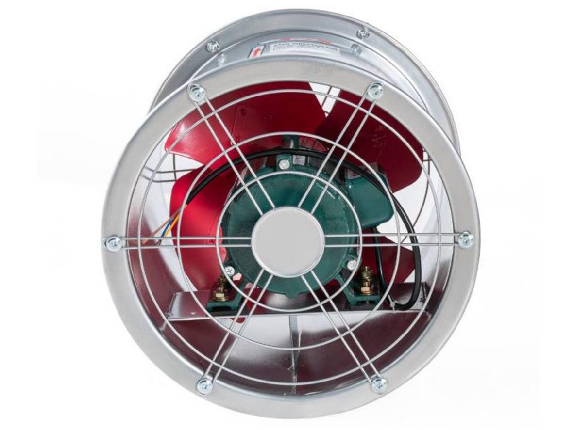 Motor 750W cho hiệu quả mạnh mẽ nhưng vận hành dễ chịu.