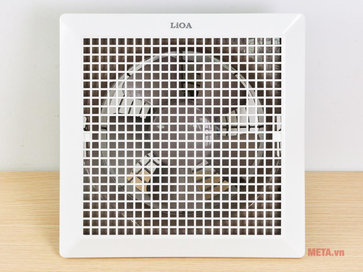 Động cơ 4 cực có tụ của quạt thông gió gắn trần Lioa EVF20CUT1 giúp chạy ổn định và tiết kiệm điện.