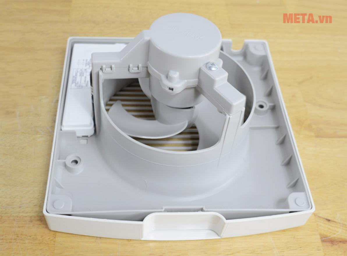 Động cơ bạc đạn giúp quạt vận hành êm và bền hơn.