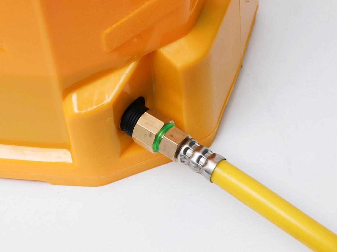 Dragon 20DP 20 lít dùng ắc quy 12V/12Ah, phù hợp phun thuốc và sát khuẩn