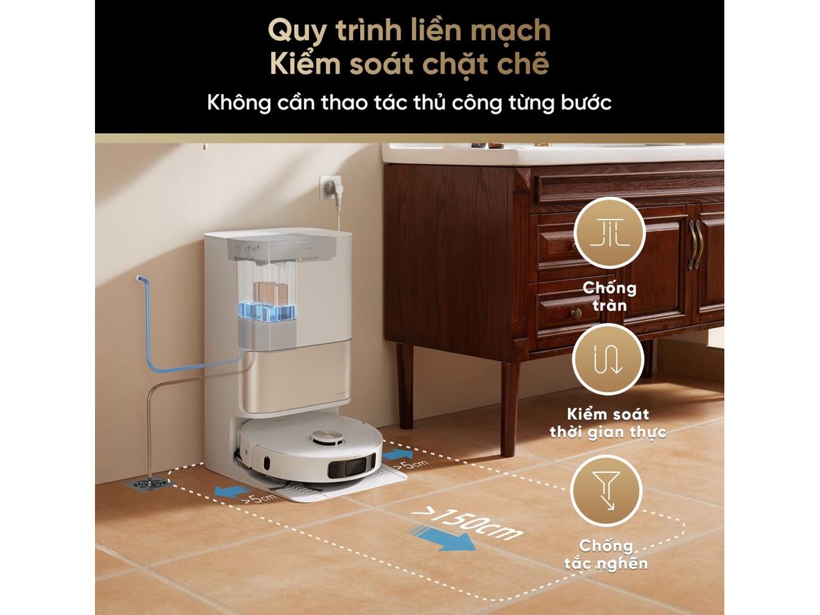 Nguồn nước sạch được cấp tự động giúp robot luôn sẵn sàng cho chu trình lau.