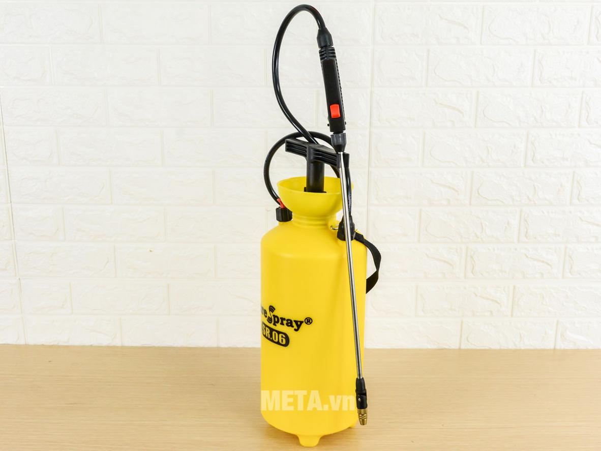 Cò bóp có khoá giúp phun liên tục ổn định và đỡ mỏi tay.