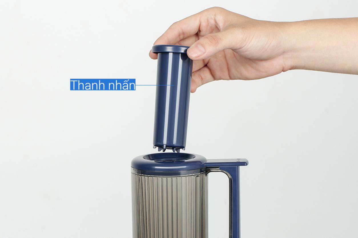 Dung tích 0.6L và ống tiếp 4cm tiện cho gia đình
