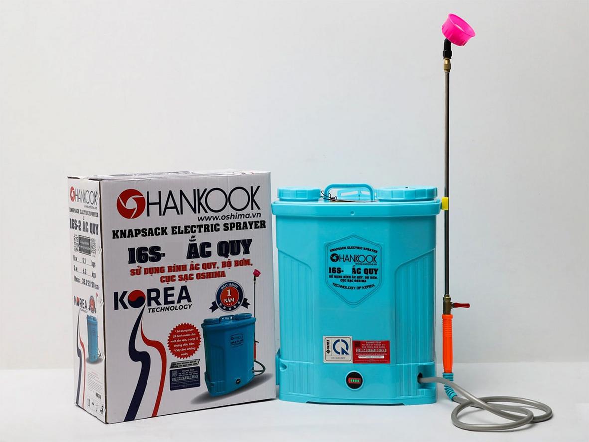 Dung tích 16 lít và 1 ắc quy 12V/8Ah cân bằng giữa gọn nhẹ và hiệu quả.