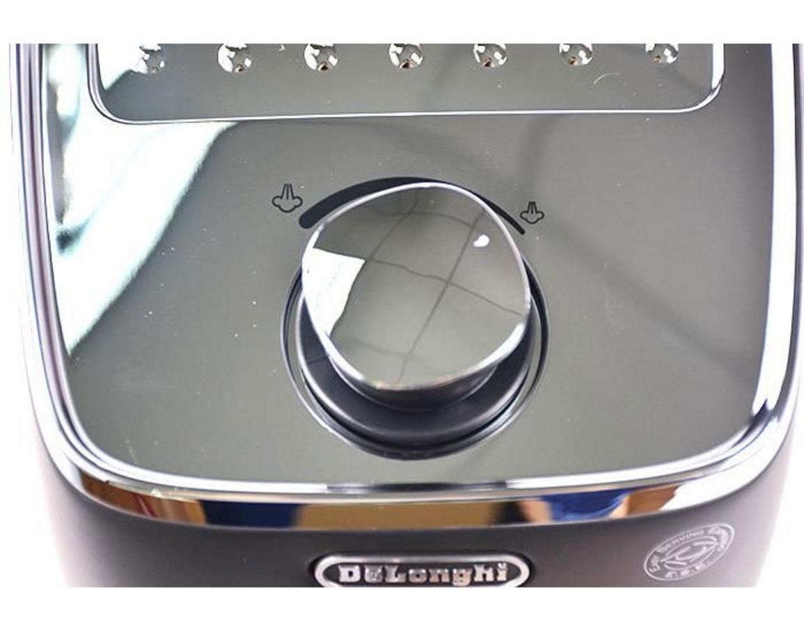 Cappuccino System giúp đánh sữa thủ công để pha cappuccino dễ hơn.