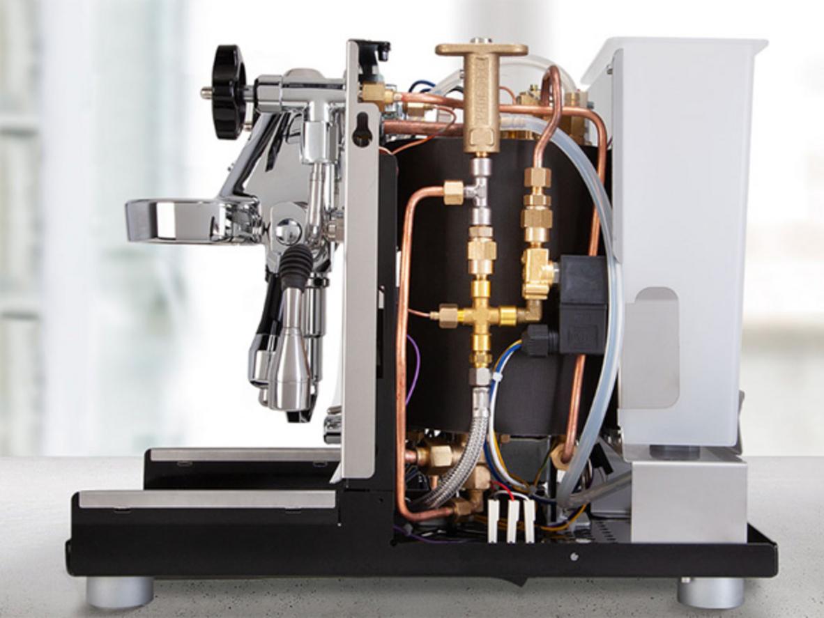 Heat exchanger giúp pha espresso và đánh sữa thuận tiện hơn.