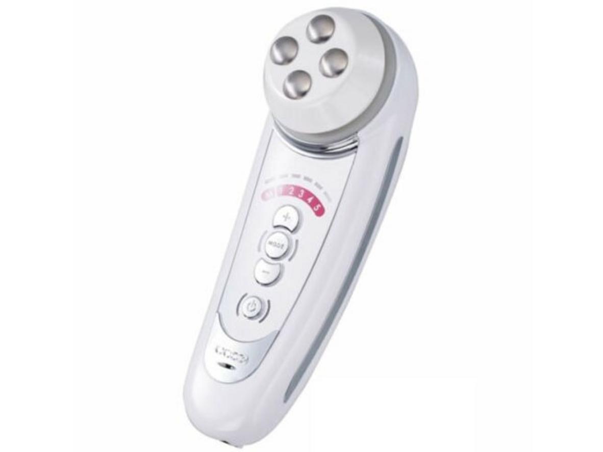 Electro Cleansing hỗ trợ làm sạch sâu và thoáng da