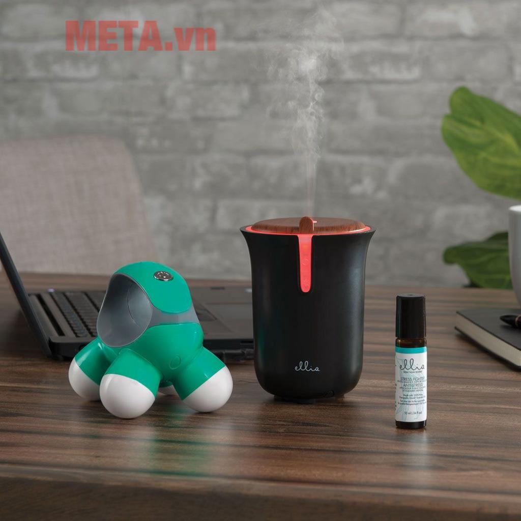 Máy xông tinh dầu mini giúp hoàn thiện liệu pháp aromatherapy.