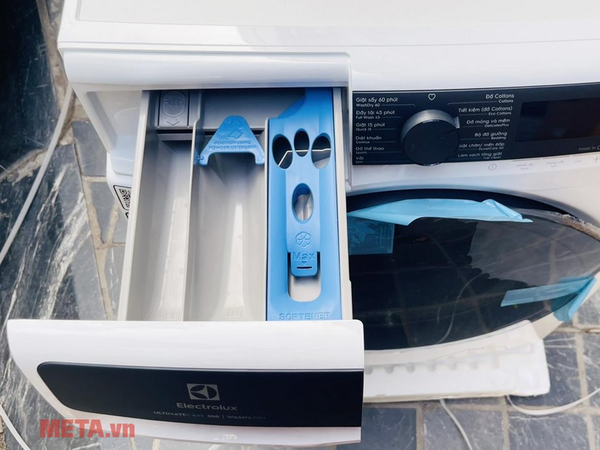 UltraMix giúp chất giặt tẩy hòa tan đều hơn, hạn chế cặn bám.