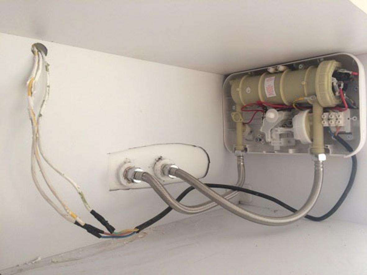 4500W cho nước nóng nhanh và 3 mức điều chỉnh linh hoạt.