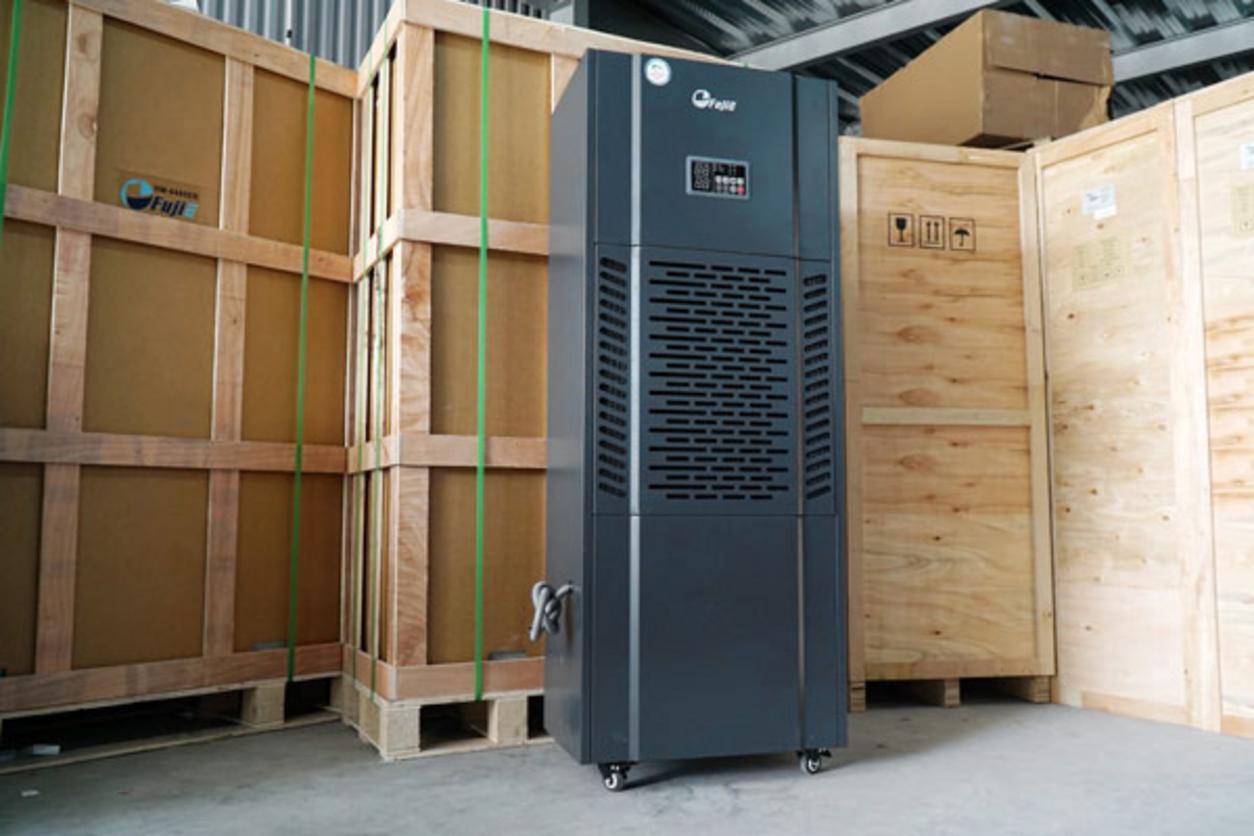Lưu lượng gió 2.100 m³/h giúp xử lý ẩm đều