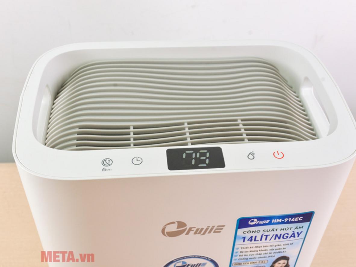 Bảng điều khiển cảm ứng giúp FujiE HM-914EC thao tác nhanh và dễ nhìn.