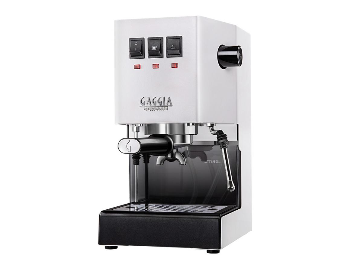 Áp suất 15 bar hỗ trợ chiết xuất espresso đậm và crema tốt.
