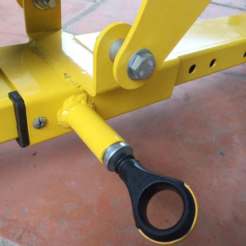 Điều chỉnh độ dốc giúp ghế phù hợp nhiều bài tập khác nhau.