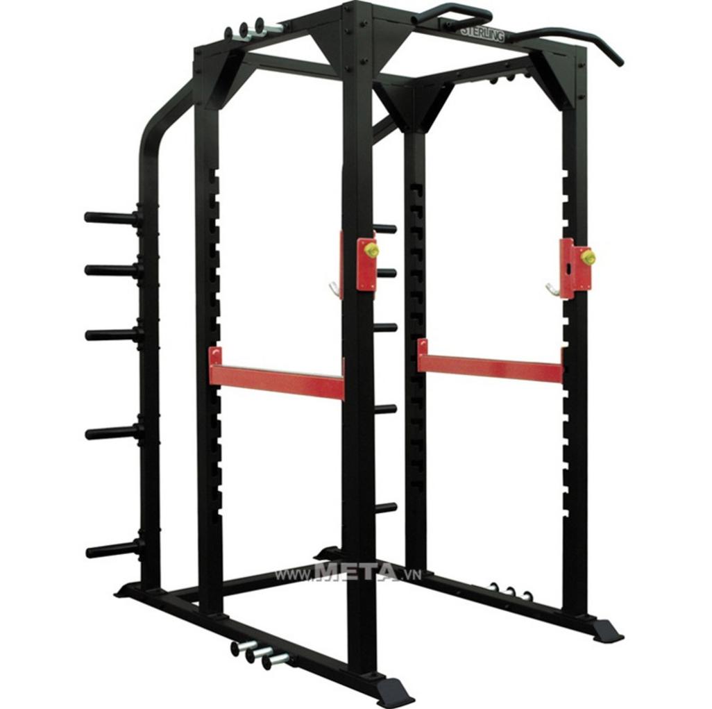 Khung thép chịu lực và thanh an toàn giúp SL7015 tập nặng ổn định hơn.