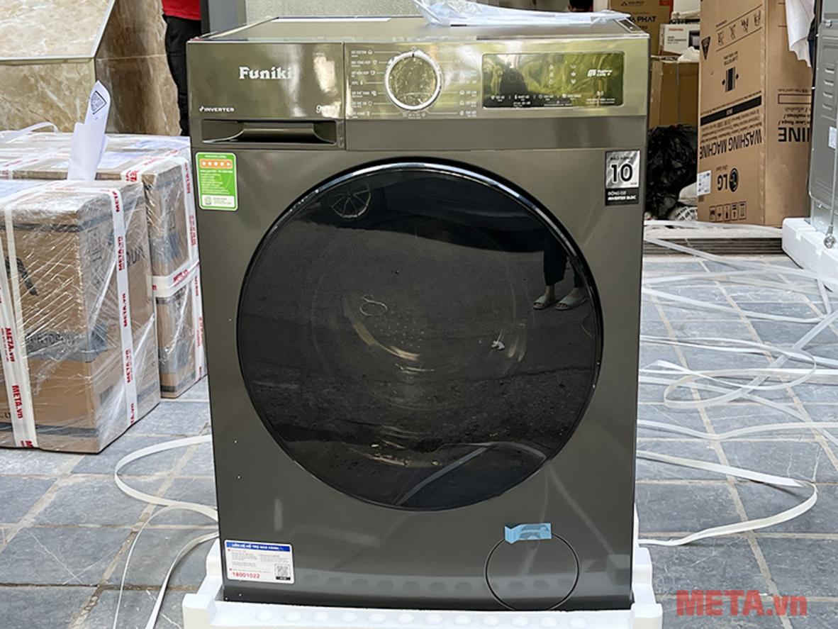 Giặt nước nóng 90°C hỗ trợ làm sạch sâu và tăng vệ sinh.