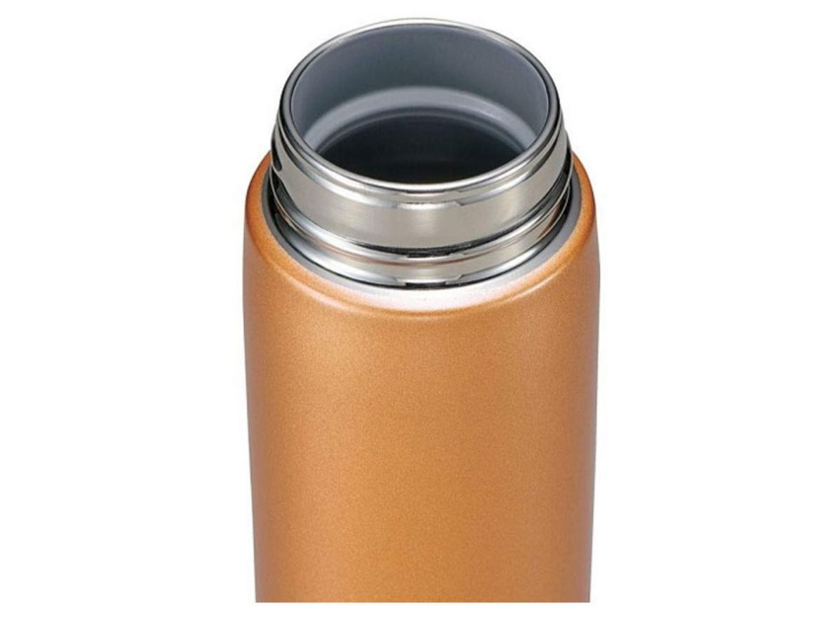 Khả năng giữ nóng và giữ lạnh ổn định của Zojirushi SM-NA48-DM.