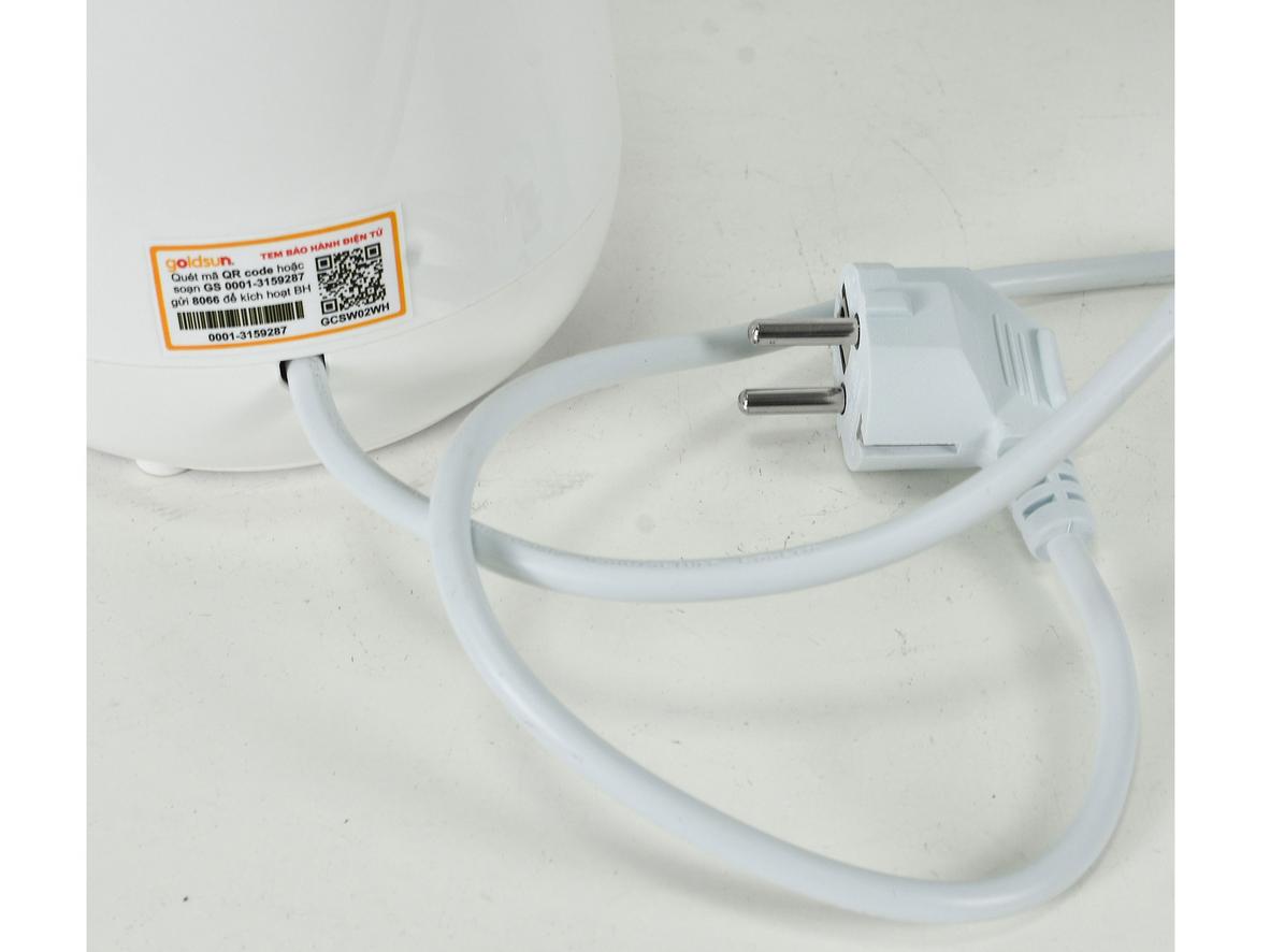 Thiết kế nhỏ gọn giúp dễ bố trí trong phòng bé hoặc bếp.
