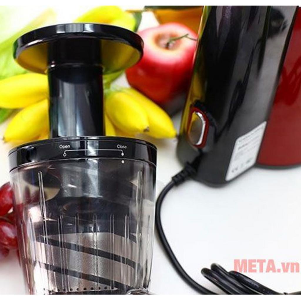 Hệ thống ép 3 trong 1 giúp sử dụng và vệ sinh thuận tiện