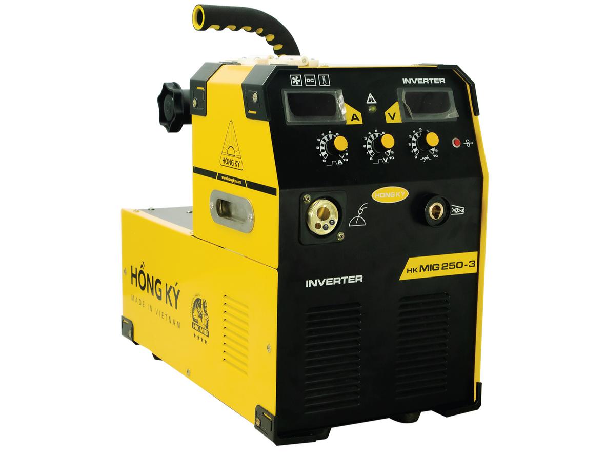 Công nghệ inverter DC và điện áp không tải 70V giúp hồ quang ổn định, ít bắn tóe.