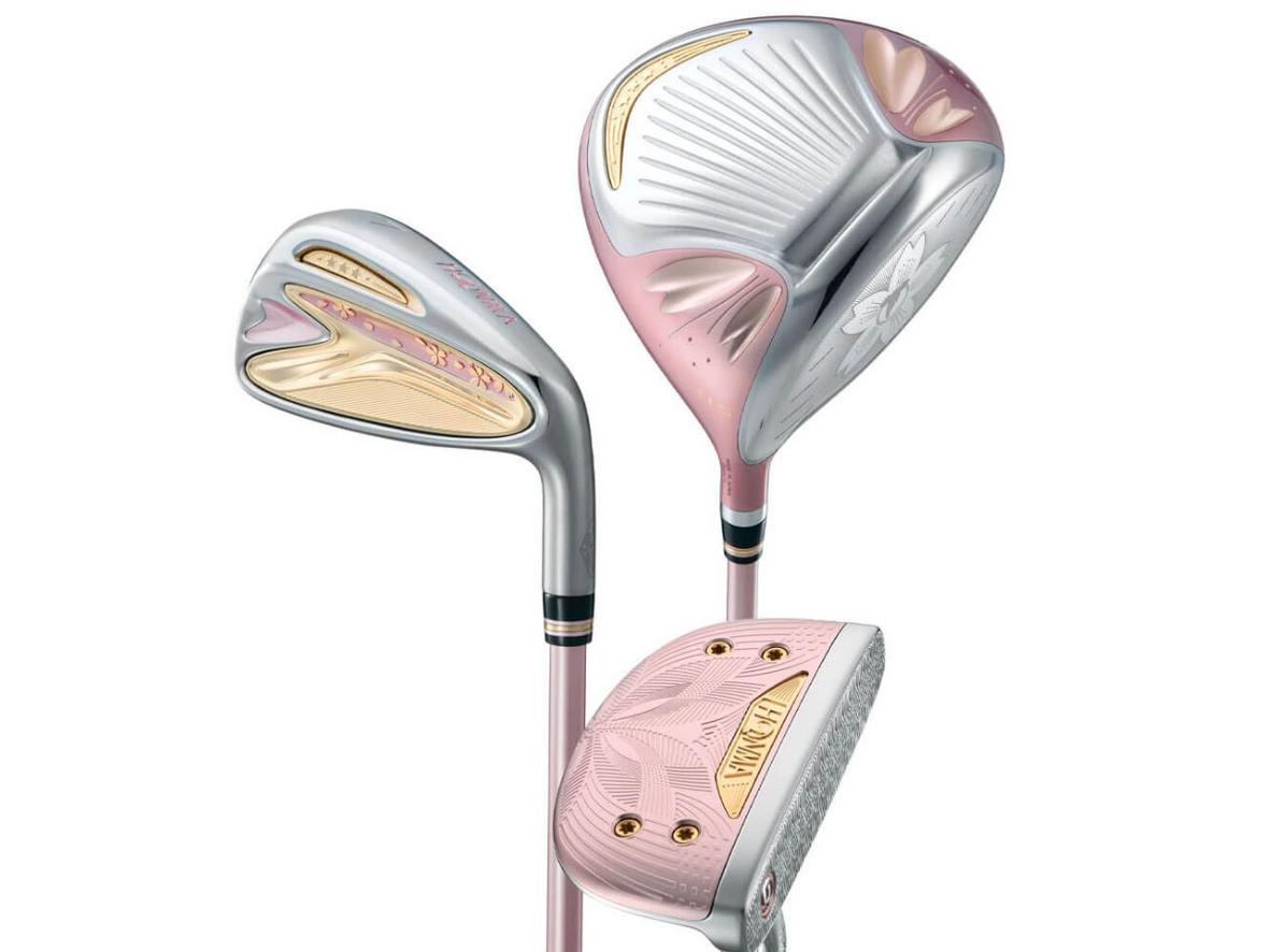 Iron set và putter hỗ trợ kiểm soát bóng chính xác.