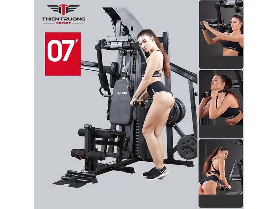 Khung thép hộp 70 x 50 mm giúp máy chắc và ổn định hơn khi tập nặng.