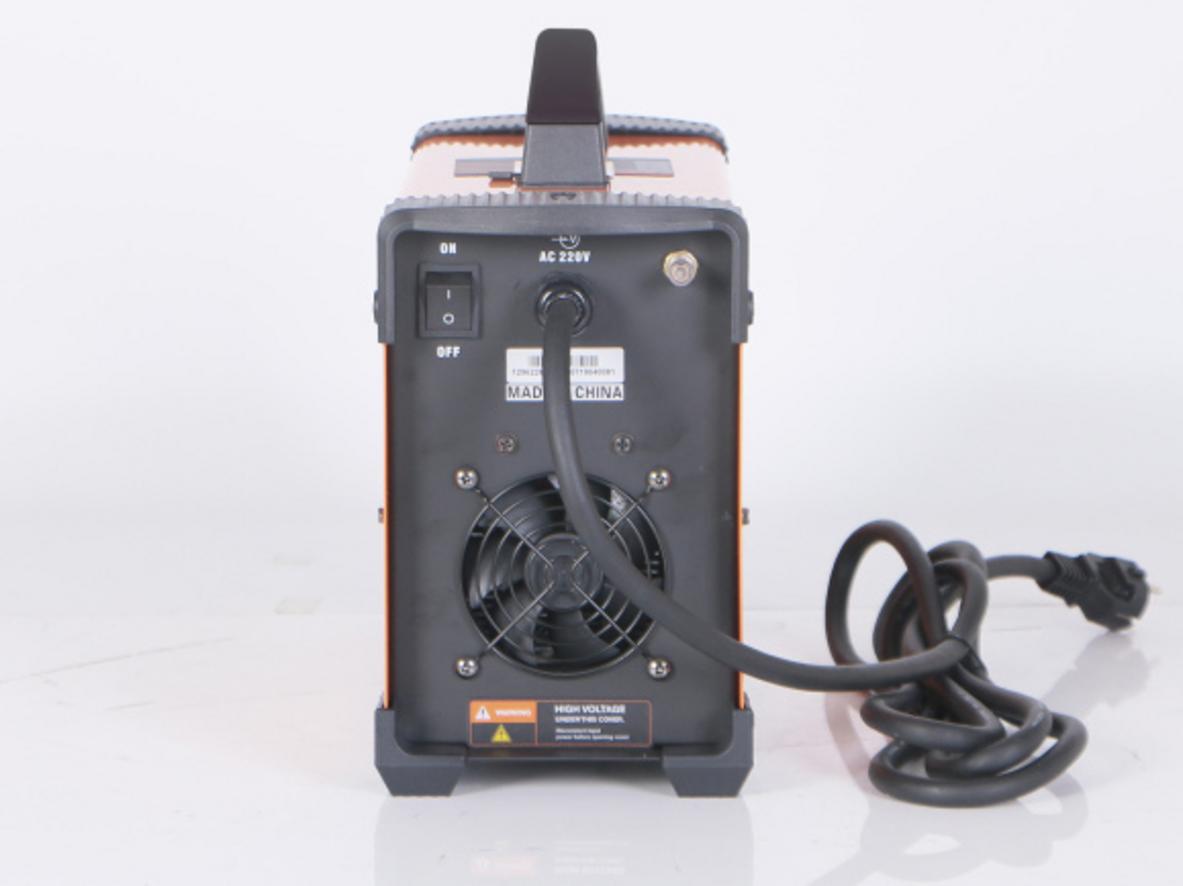 Công nghệ IGBT và nguồn AC220V±15% giúp máy vận hành ổn định, dễ lắp đặt.