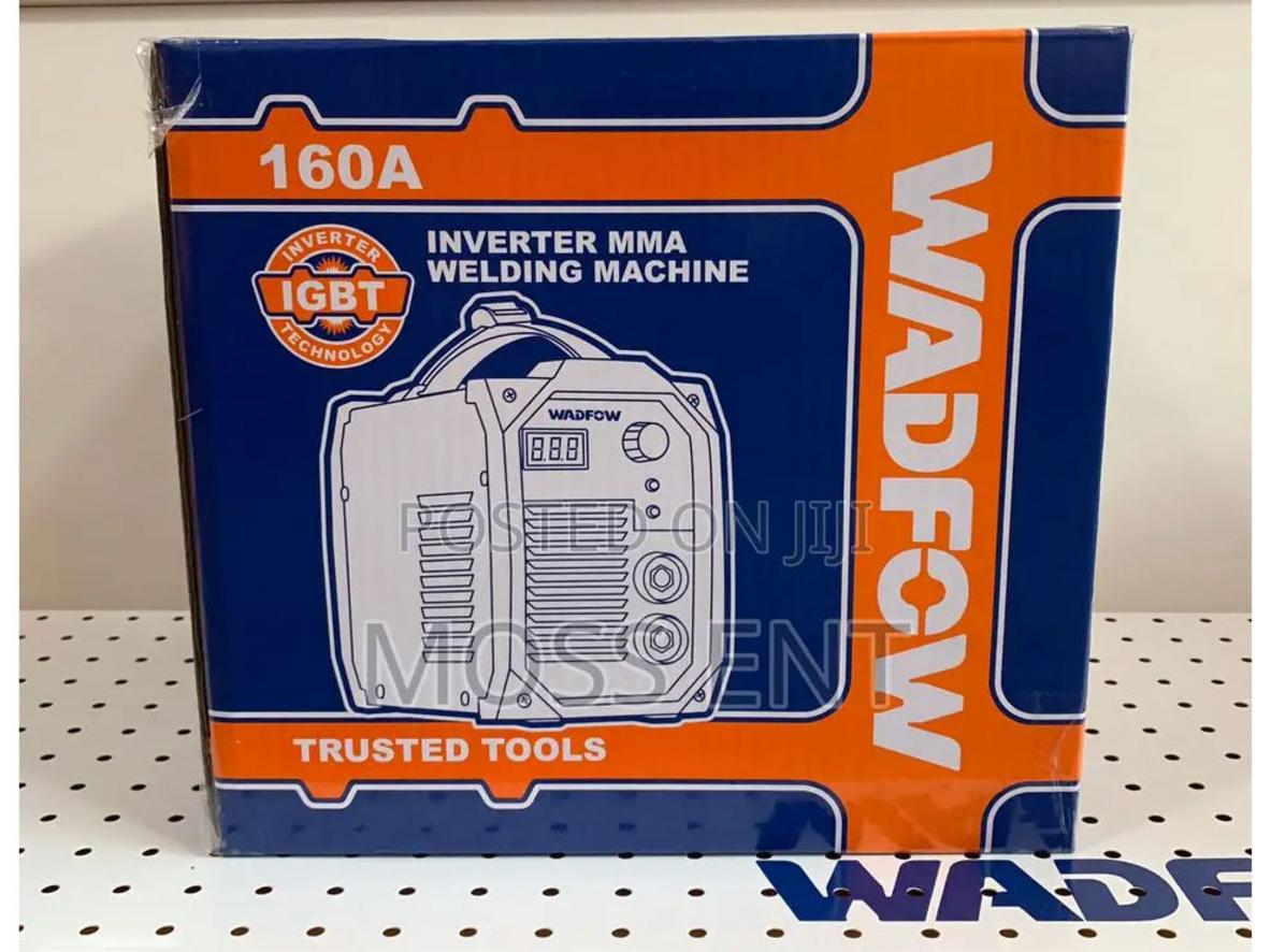 Công nghệ IGBT giúp máy hàn hoạt động ổn định và tiết kiệm điện.