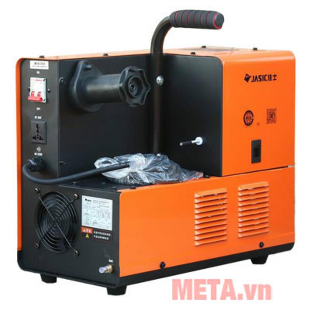 Inverter IGBT giúp NB250E hàn êm và giảm bắn tóe.