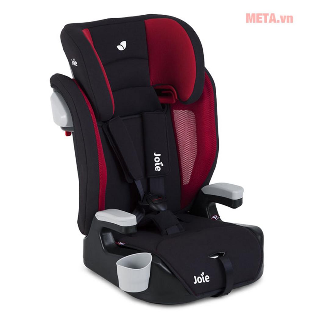 ISOFIX và bảo vệ va chạm bên hỗ trợ an toàn chắc chắn hơn.
