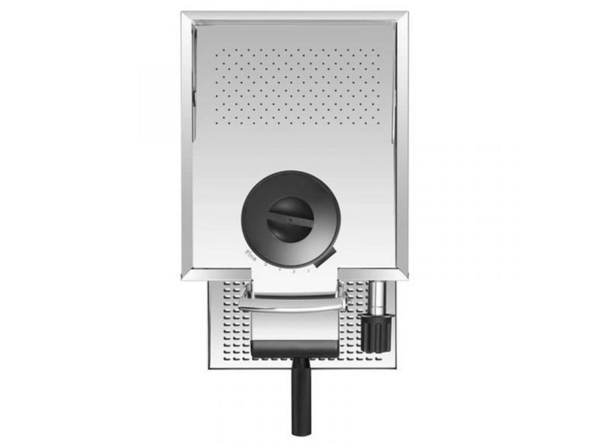 Hai boiler 1200W giúp máy đáp ứng tốt hơn cả pha và đánh sữa.