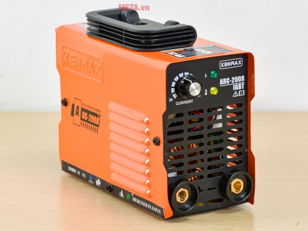 Thiết kế mini, dễ xách tay và bố trí trong không gian hẹp.