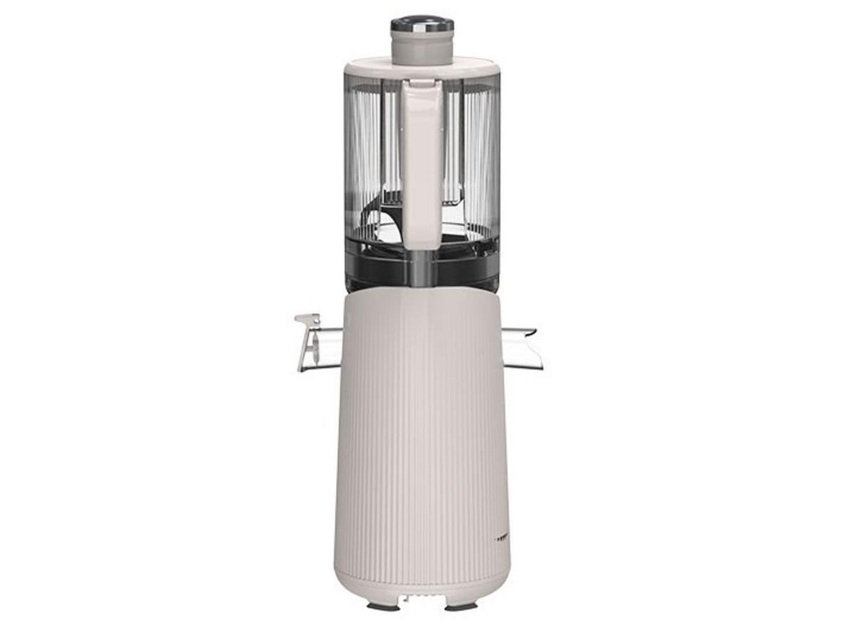 Tận dụng máy để làm kem trái cây mát lạnh.