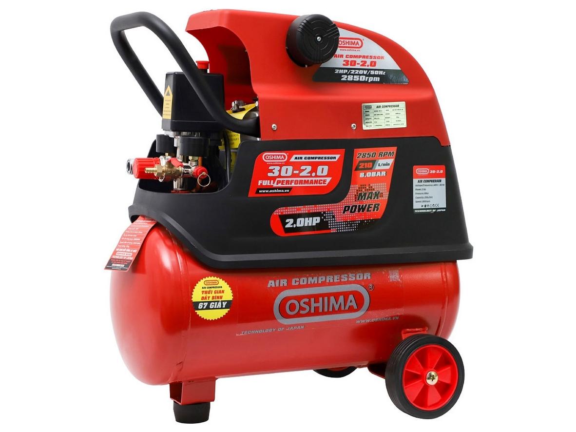 Xi lanh 47mm và tốc độ quay 2.850 vòng/phút giúp máy lên hơi nhanh.