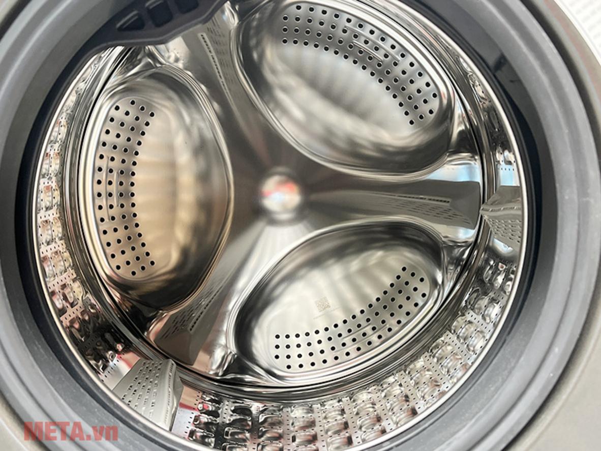 Lồng giặt 525mm cho không gian đảo trộn rộng hơn.