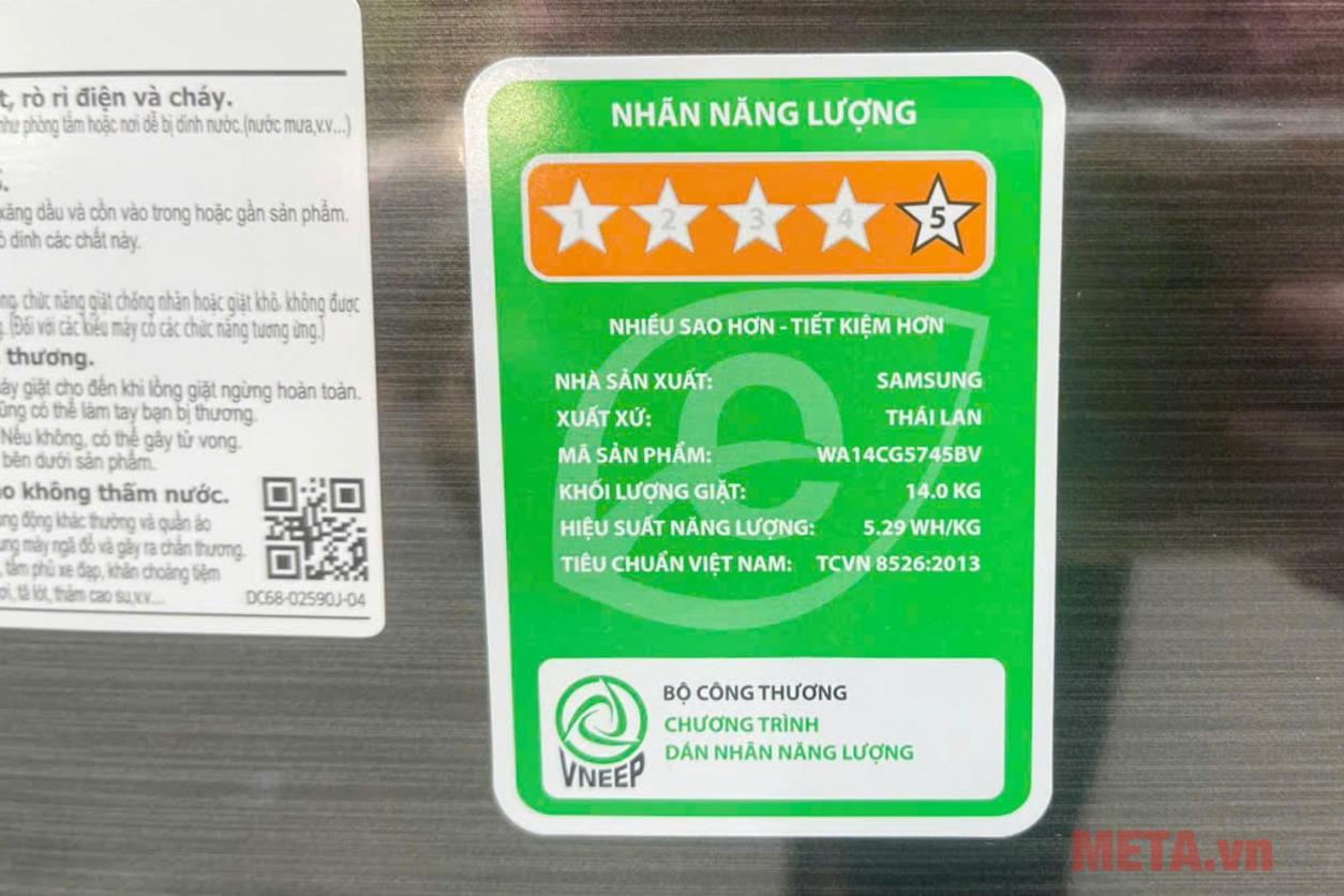 Magic Filter và Eco Tub Clean giúp máy sạch bền hơn.