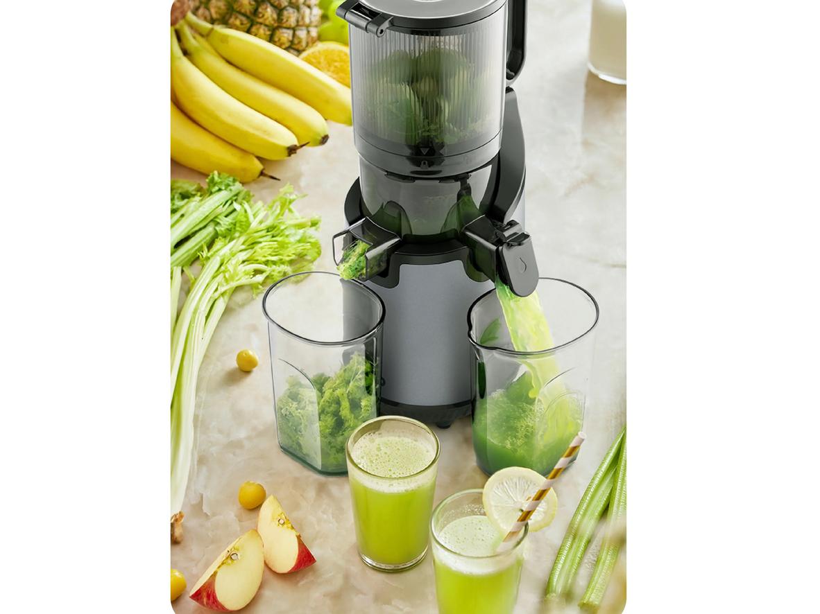 Họng 13cm giúp ép nguyên quả nhanh gọn.