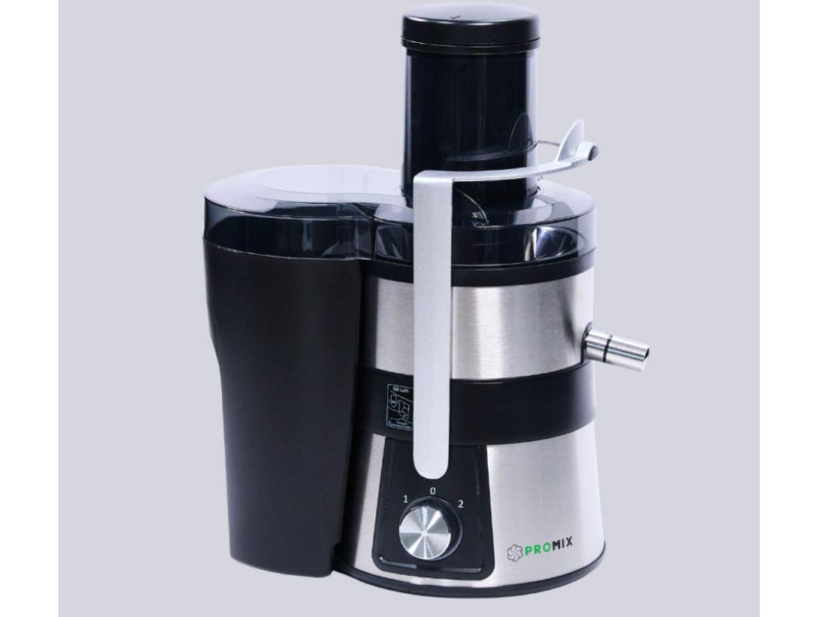 Công suất 800W giúp ép nhanh, phục vụ gọn hơn.